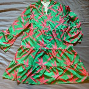 Tropical green dress with pink palm trees. Amazon no branding. 2x
